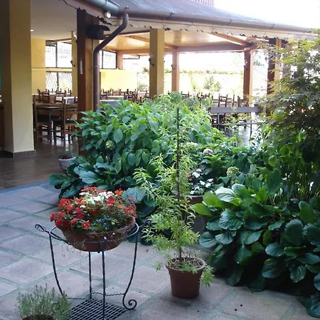 Ristorante מלון 2*